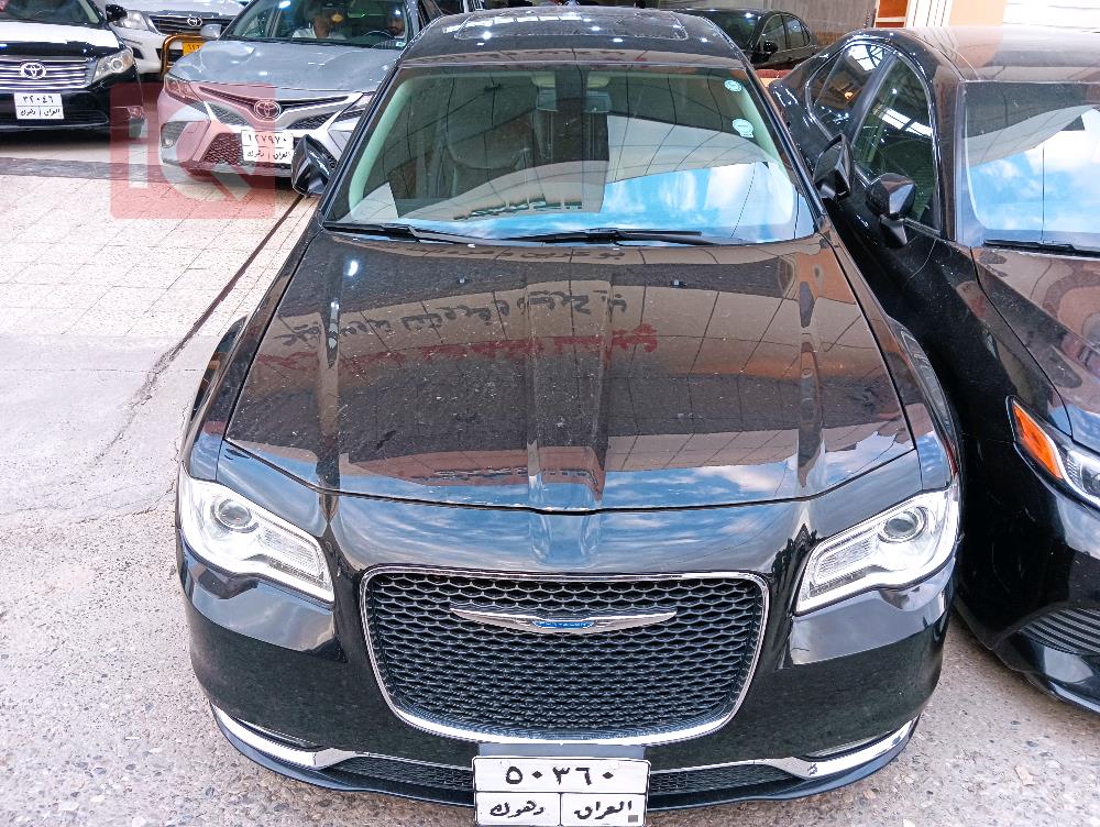 كرايسلر 300
